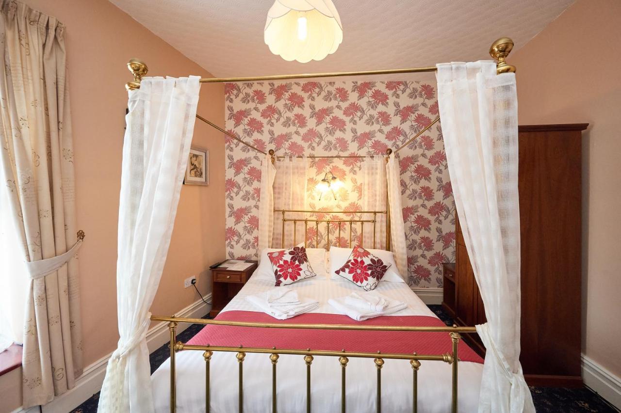 The Wilton International Bed & Breakfast Blackpool Exterior photo