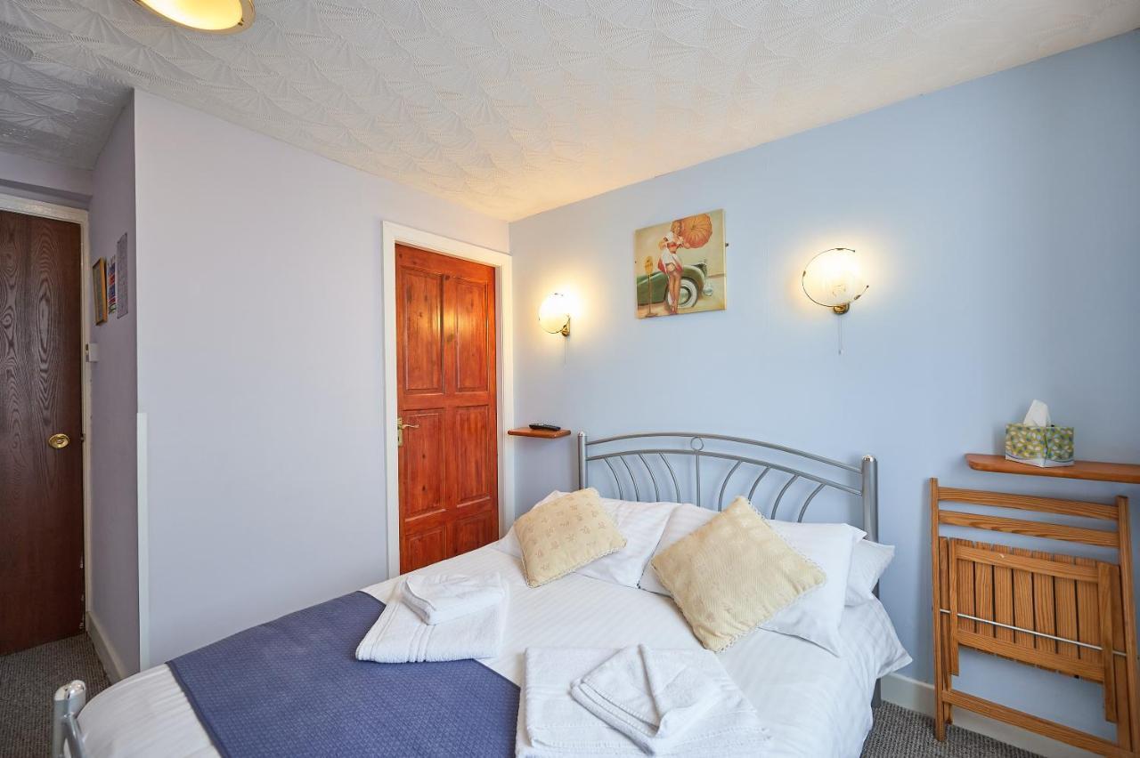 The Wilton International Bed & Breakfast Blackpool Exterior photo