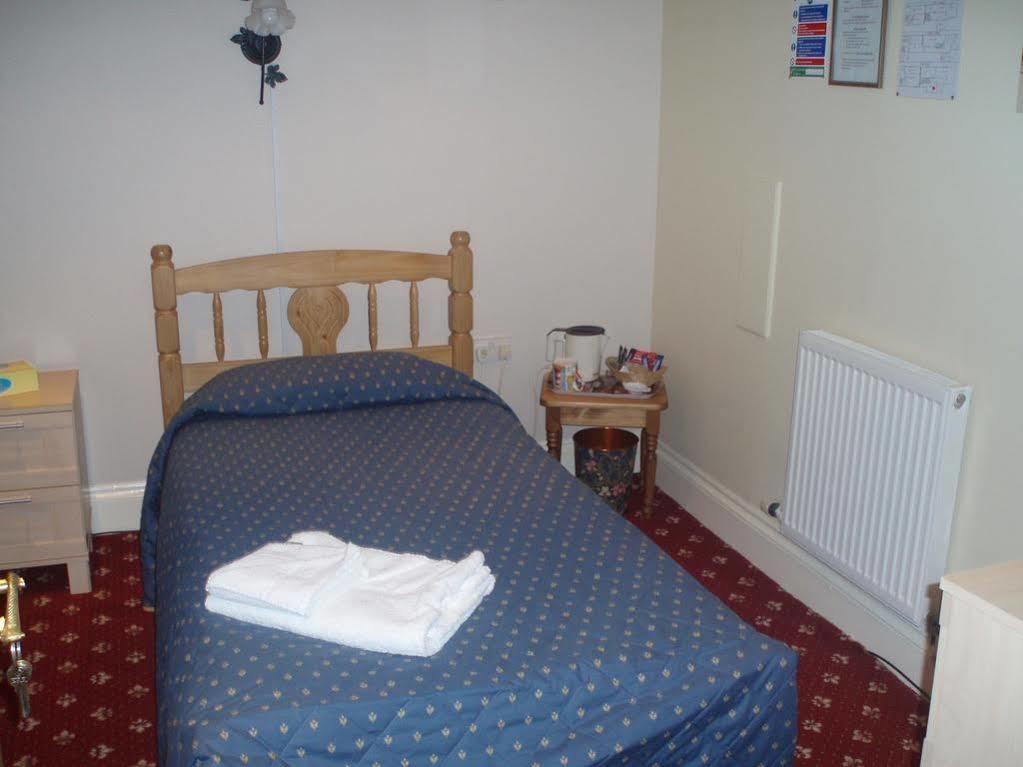 The Wilton International Bed & Breakfast Blackpool Exterior photo